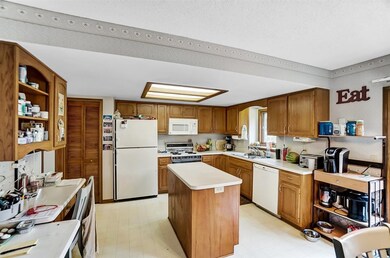 10911 Towpath Ct, New Haven, IN 46774 - photo 7