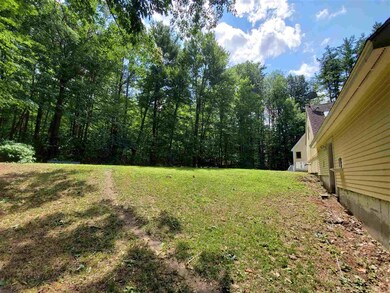647 4th Range Rd, Pembroke, NH 03275 - photo 5