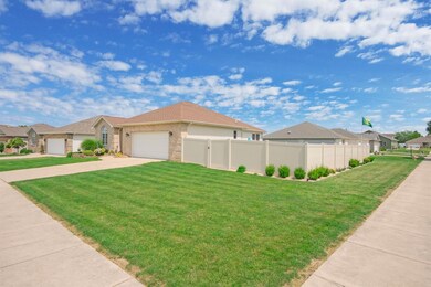 10755 Heather Dr, Crown Point, IN 46307 - photo 3