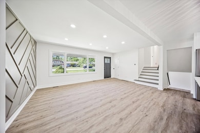 22W633 Burr Oak Dr, Glen Ellyn, IL 60137 - photo 4