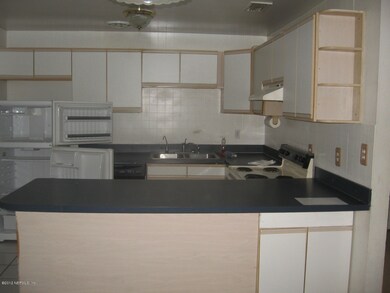 3739 Macgregor Dr, Jacksonville, FL 32210 - photo 3