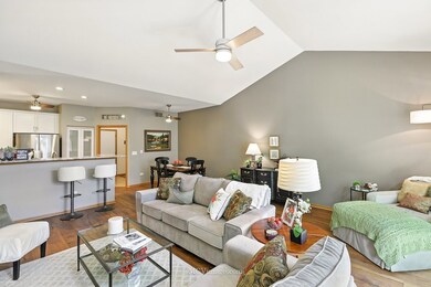 1637 Catalina Ln, Aurora, IL 60504 - photo 7