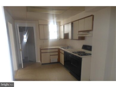 723 Ash Ave, Darby, PA 19023 - photo 2