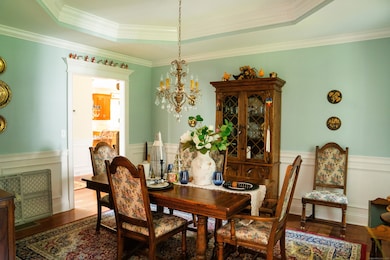 Formal Dining Room trey ceiling