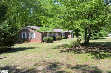300 Colony Rd, Travelers Rest, SC 29690 - photo 4