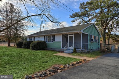 18492 Whaleys Corner Rd, Georgetown, DE 19947 - photo 3