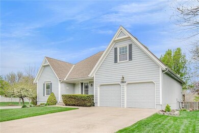 15644 W 83rd Terrace, Lenexa, KS 66219 - photo 2