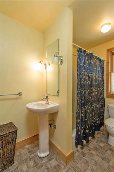 9431 SW Bank Rd, Vashon, WA 98070 - photo 7