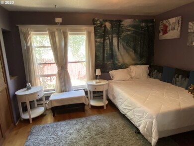 Bedroom, Primary
