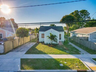 3119 Windsor Ave, West Palm Beach, FL 33407 - photo 3