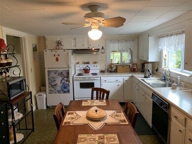 141 Main St, Colebrook, NH 03576 - photo 4