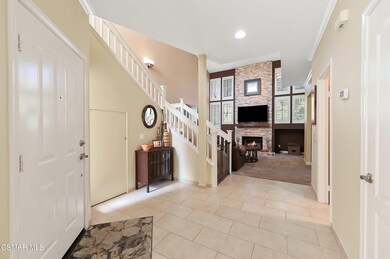 687 Lariate Ln Simi Valley-5