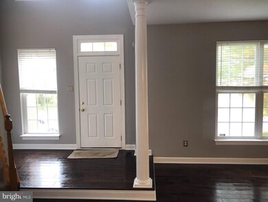 8331 Quill Point Dr, Bowie, MD 20720 - photo 2