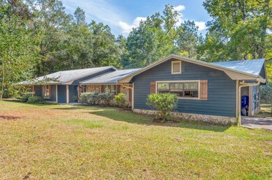 3-web-or-mls-1551 Bob Sikes Rd-04