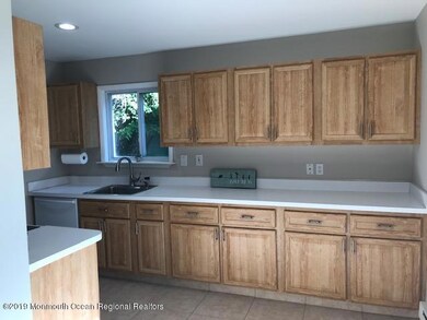 83 Overlook Way unit B, Manalapan, NJ 07726 - photo 5