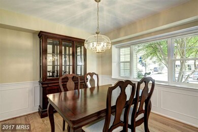 13151 Madonna Ln, Fairfax, VA 22033 - photo 4