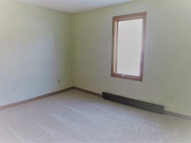3126 S Main St unit 3126, Palmer, MA 01069 - photo 6