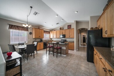 Iris - 12Kitchen