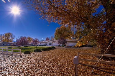 7 Pinto Dr, Yerington, NV 89447 - photo 2