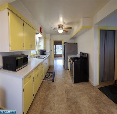 3410 4th Ave W, Hibbing, MN 55746 - photo 3