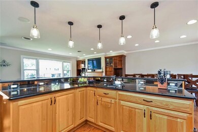 1817 Easthill Dr, Bethlehem, PA 18017 - photo 5