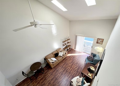 47 Anchor St unit Y, Freeport, NY 11520 - photo 5