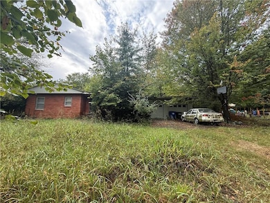 1515 Pinewood Dr, Lawrence, KS 66044 - photo 2