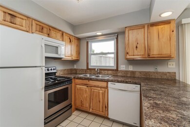 1403 W 2nd St, Cedar Falls, IA 50613 - photo 7