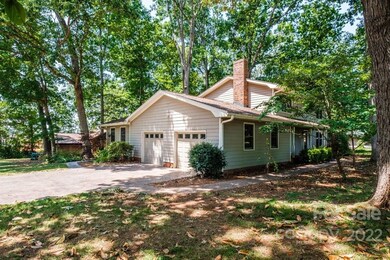 162 Little John Rd, Statesville, NC 28625 - photo 4