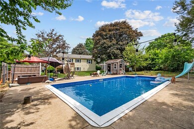 21 Claire St, West Warwick, RI 02893 - photo 6