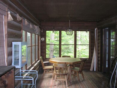 Screened in Porch 2