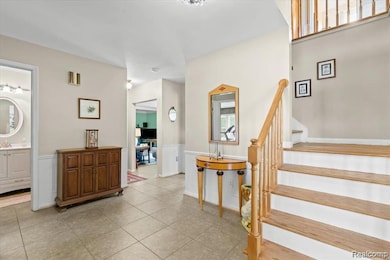 Spacious entry