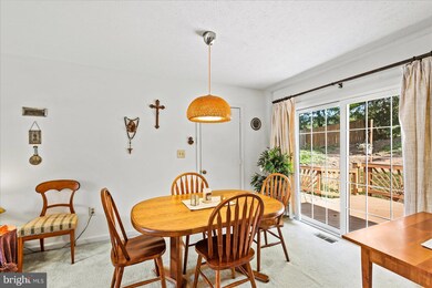 18219 Macrae Ct, Dumfries, VA 22026 - photo 6