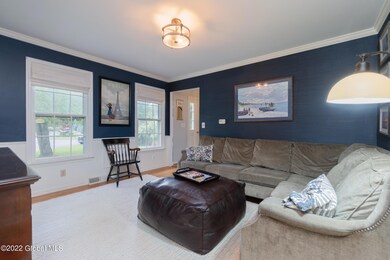 2110 Cayuga Ct, Schenectady, NY 12309 - photo 6