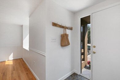 20 Webster Ct, MerriMacK, NH 03054 - photo 5