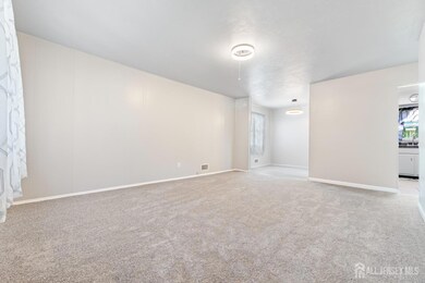 419 Broad St, Sewaren, NJ 07077 - photo 4