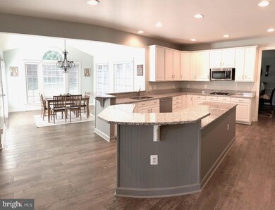 1902 Powells Landing Cir, Woodbridge, VA 22191 - photo 4