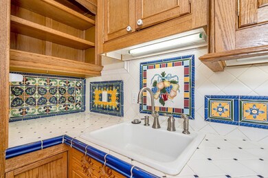 381 Hildreth St unit 203, Lowell, MA 01850 - photo 5