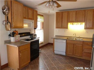 13 N 4th St, Fulton, NY 13069 - photo 3