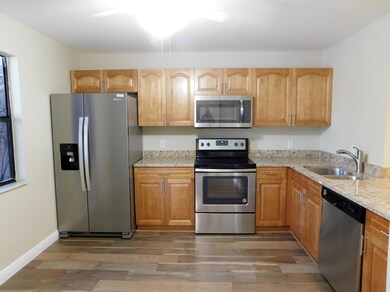 LIVING/DINING