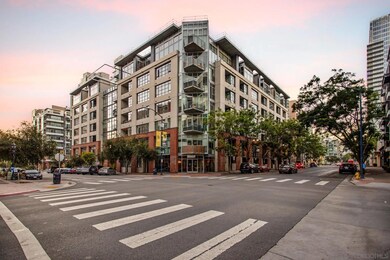 M2i unit 609, San Diego, CA 92101 - photo 3