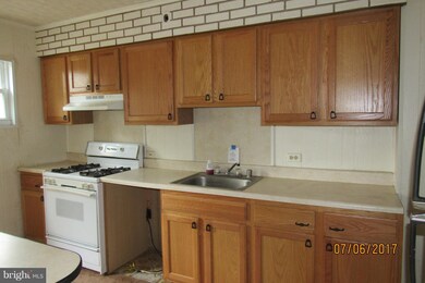 32 Yorkway, Dundalk, MD 21222 - photo 2