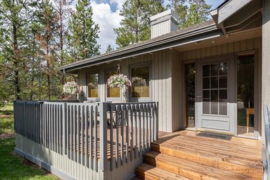 57686 Red Cedar Ln, Sunriver, OR 97707 - photo 2