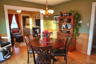 117 Hunter St, Glens Falls, NY 12801 - photo 3