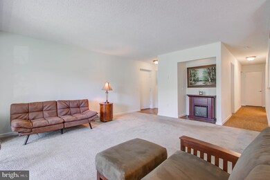 3500 Forest Edge Dr, Silver Spring, MD 20906 - photo 5