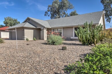 910 W Vaughn St-2