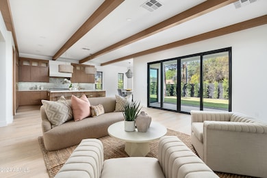 Indoor/Outdoor Living