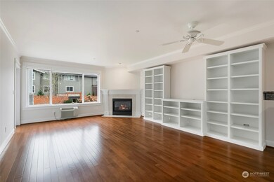 400 Walnut St unit 103, Edmonds, WA 98020 - photo 2