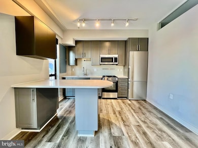 Octave 1320 unit 808, Silver Spring, MD 20910 - photo 7