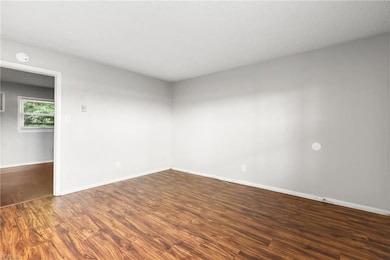 5667 Brickell Rd unit 6, Norfolk, VA 23502 - photo 7